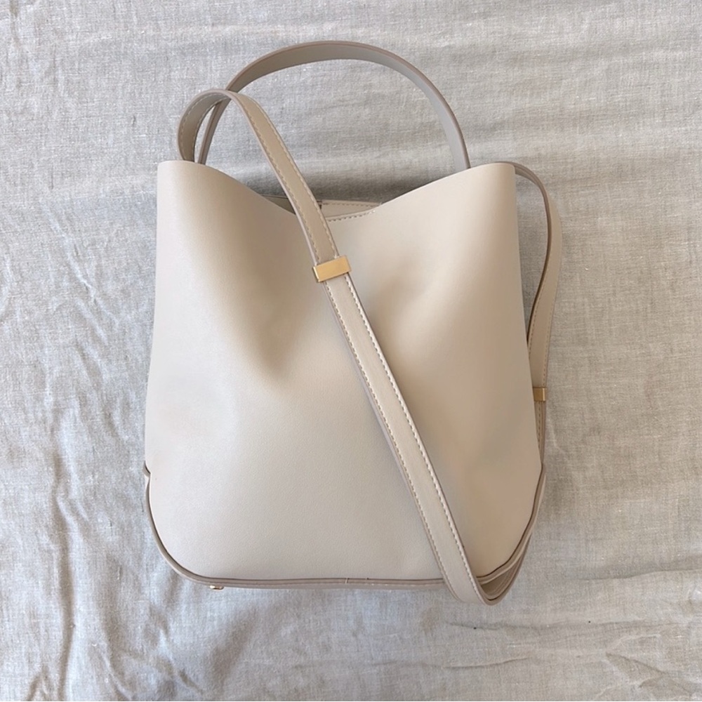 Mango Minimalist Bag - Vegan Leather Tote / Bucket Bag